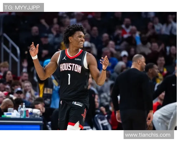 火箭队与热火队精彩对决回放2月8日比赛全程回顾与分析