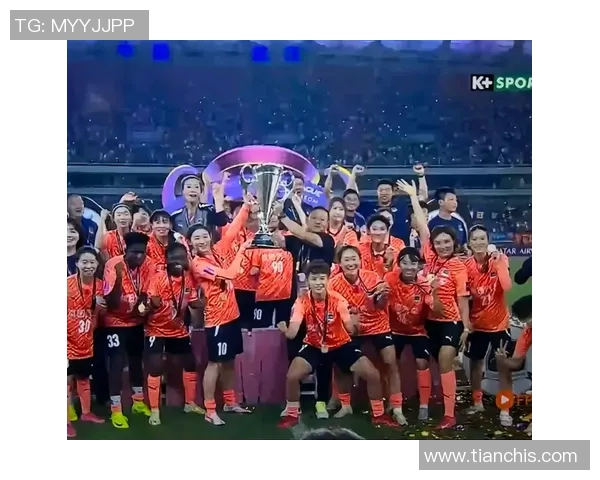 武汉江汉大学女足迎战四川女足全力争胜展现女子足球风采 武汉江汉大学女足迎战四川女足全力争胜展现女子足球风采