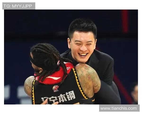 享用退役日子!辽篮勋绩外援身段发福 球迷戏弄真像宋小宝 享用退役日子!辽篮勋绩外援身段发福 球迷戏弄真像宋小宝